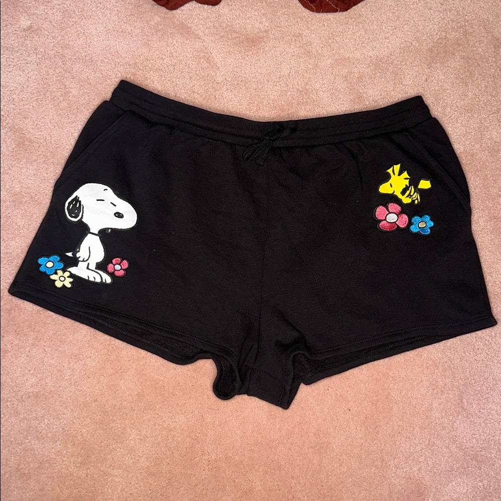 Peanuts Snoopy Woodstock Graphic Embroidered Sweatshorts With Pockets Drawstring